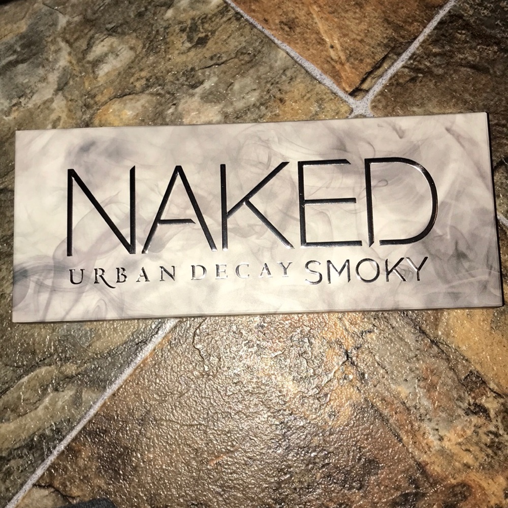 NEW Never Used Urban Decay Smoky Palette